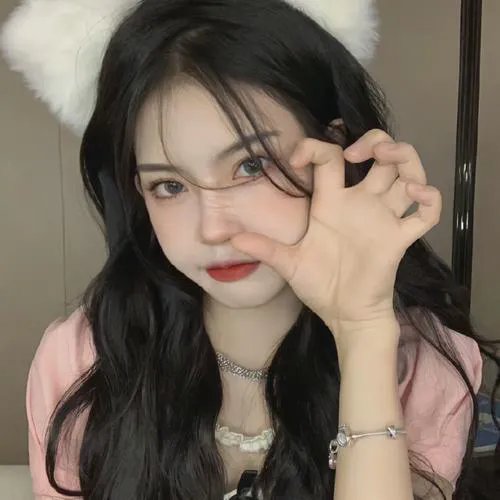 无法触碰的她